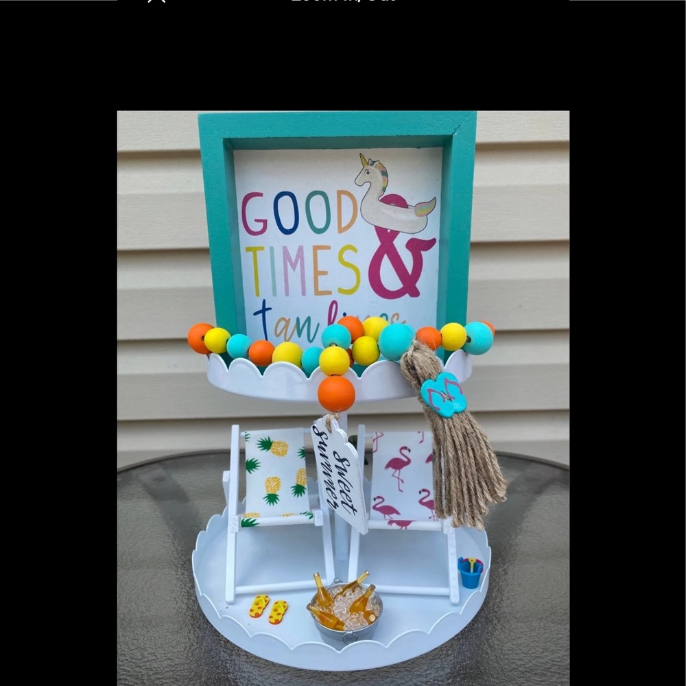 Tier tray-summer items